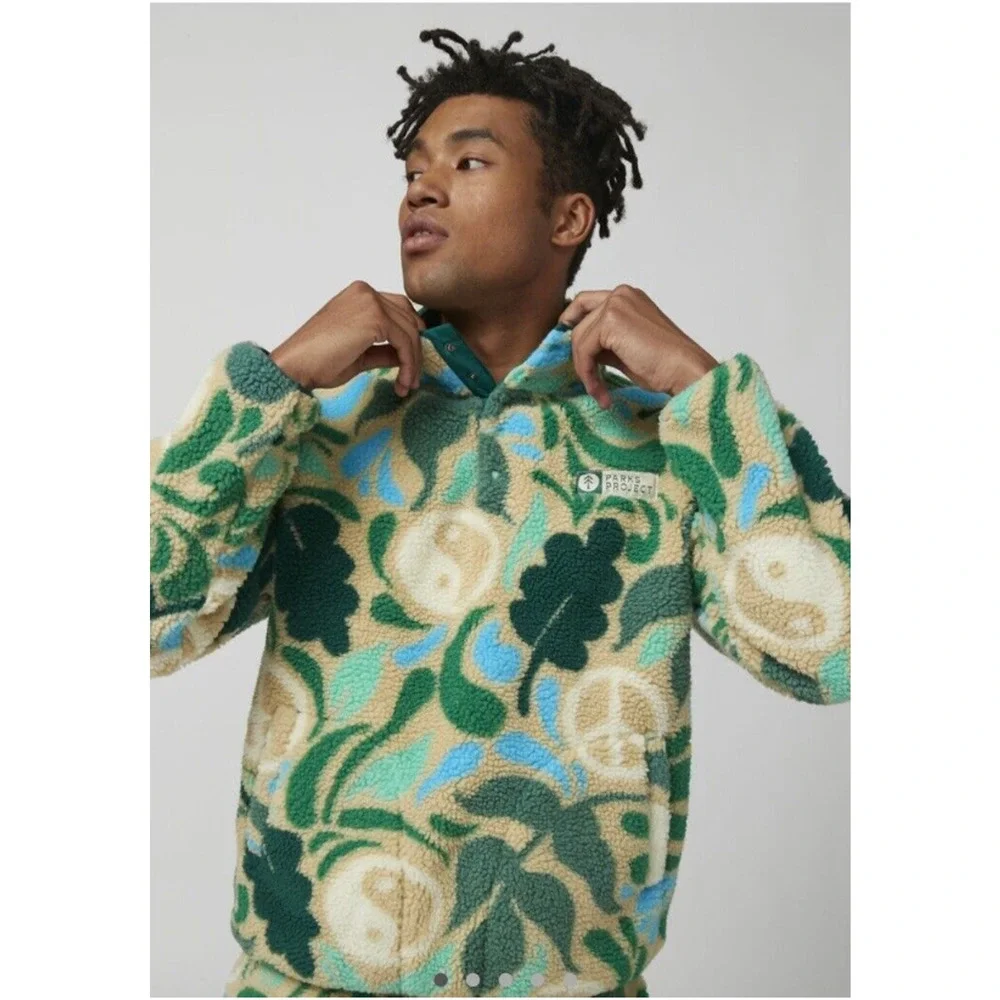 Urban Outfitters Parks Project Peace Leaves Fleece Mock Neck Sweatshirt Large